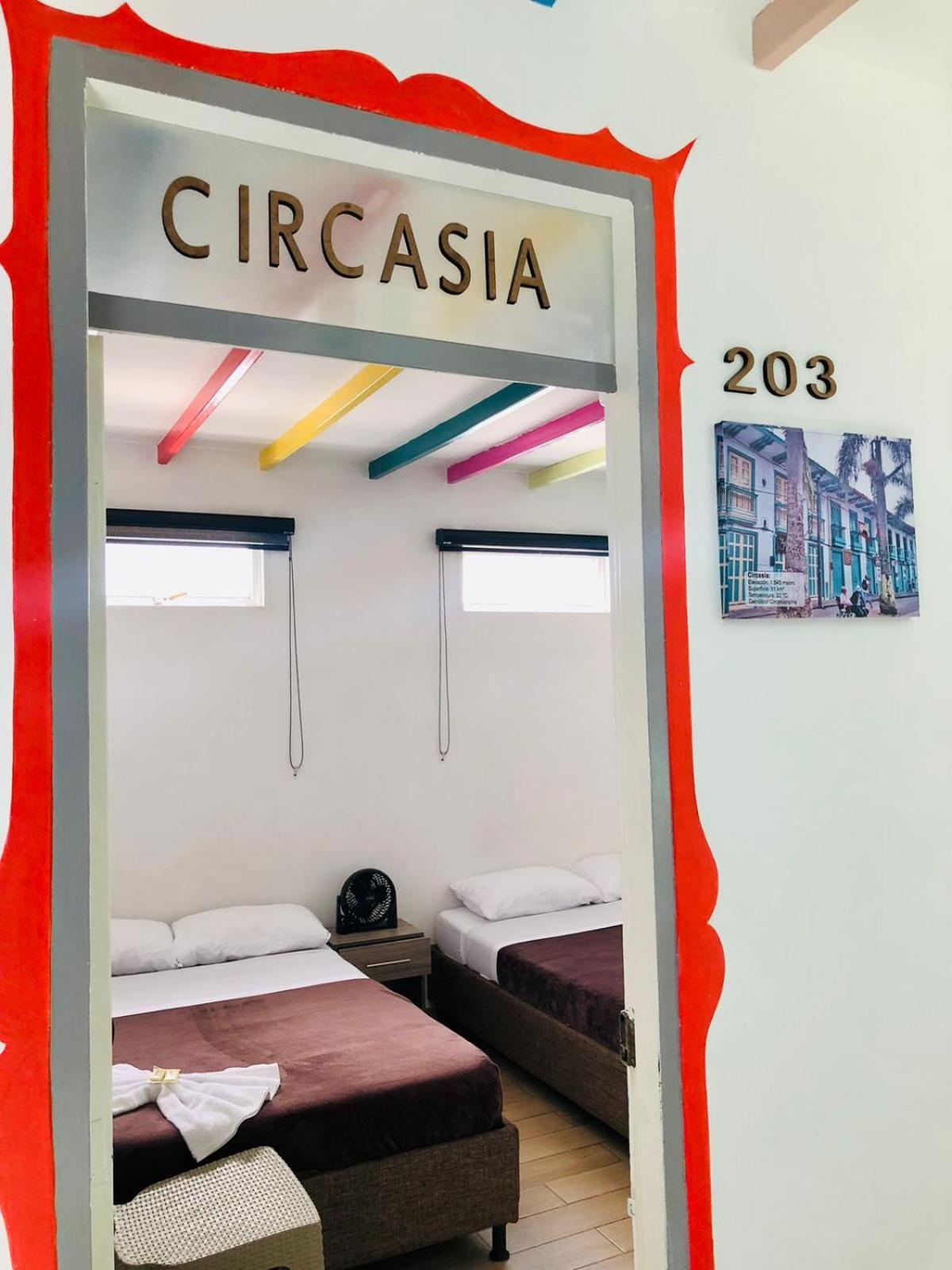 Hotel Cafe Color Armenia  Ngoại thất bức ảnh